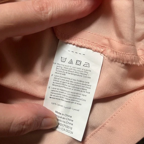 NWT Peach Off-Shoulder Ruffle Top - Picture 4 of 8